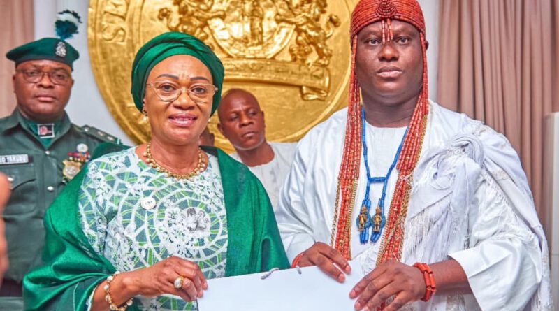 First Lady Oluremi Tinubu Celebrates Ooni of Ife’s 50th Birthday, Praises His Leadership and Wisdom