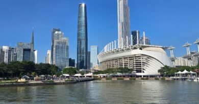 𝐀𝐲𝐞, 𝐋𝐢𝐟𝐞, 𝐚𝐧𝐝 𝐭𝐡𝐞 𝐉𝐨𝐮𝐫𝐧𝐞𝐲 𝐓𝐡𝐫𝐨𝐮𝐠𝐡 𝐂𝐡𝐢𝐧𝐚