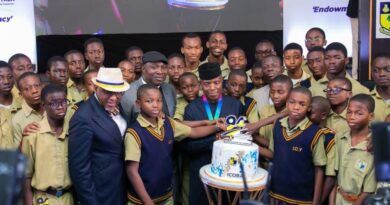 Osinbajo Decries ‘Broken’ Schools as Igbobi College Launches ₦10bn Endowment Fund Osinbajo Decries ‘Broken’ Schools as Igbobi College Launches ₦10bn Endowment Fund