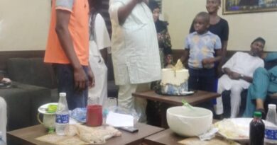 Photo News: Ijoko Agba Forum, Family Celebrate Aare Alhaji Kazeem Olanrewaju at 65 During Al-Huijaaj Sitting