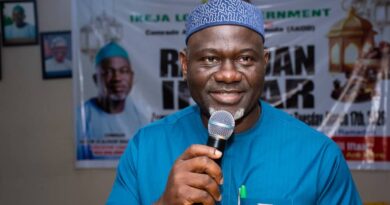 CHAIRMAN AKOD HOLDS INTERFAITH BREAKING OF FAST WITH ARTISANS, IYALOJAS AND THE PRESS